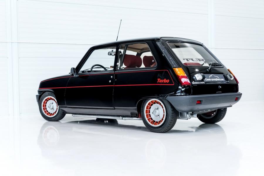  Renault 5 Alpine Turbo 1982 года  (фото 18 из 26)